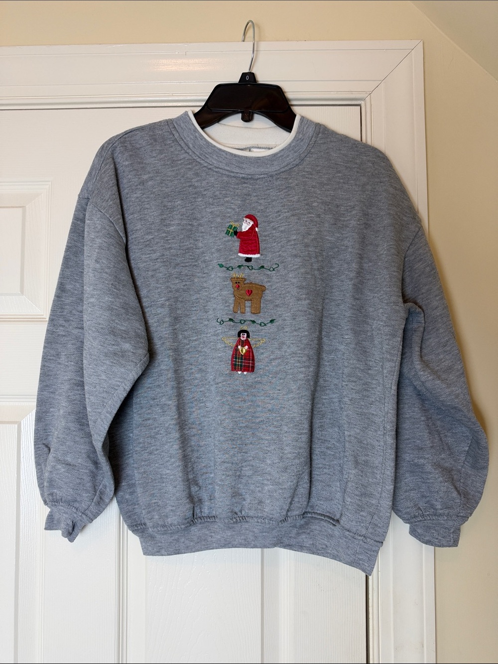 Basic Editions Vintage Gray Christmas Holiday Sweatshirt size Small